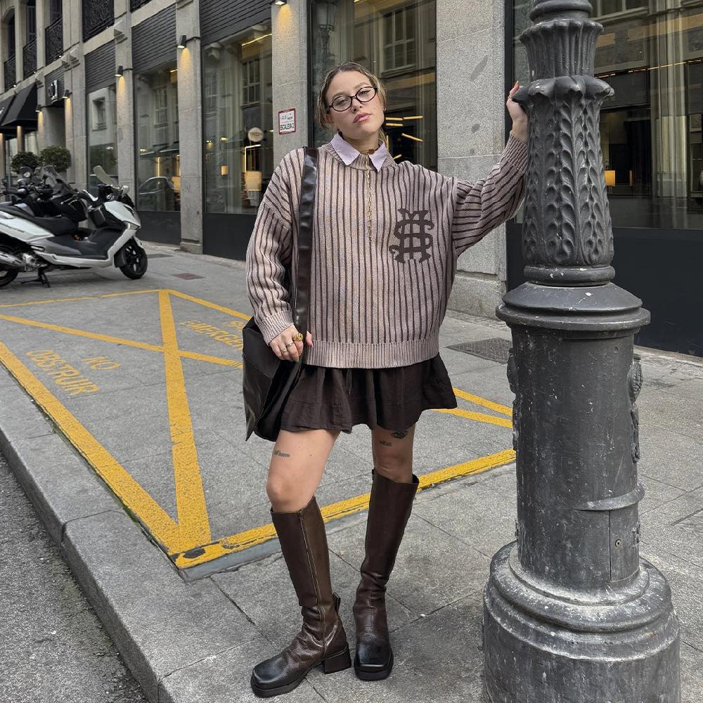 Eme Badge Muddy Brown Stripes Knit Grandes ahorros