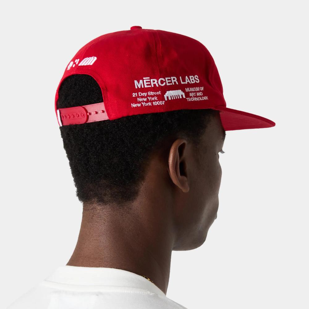 Eme EmeXNaiyo Due Red Cap Últimos 2 días