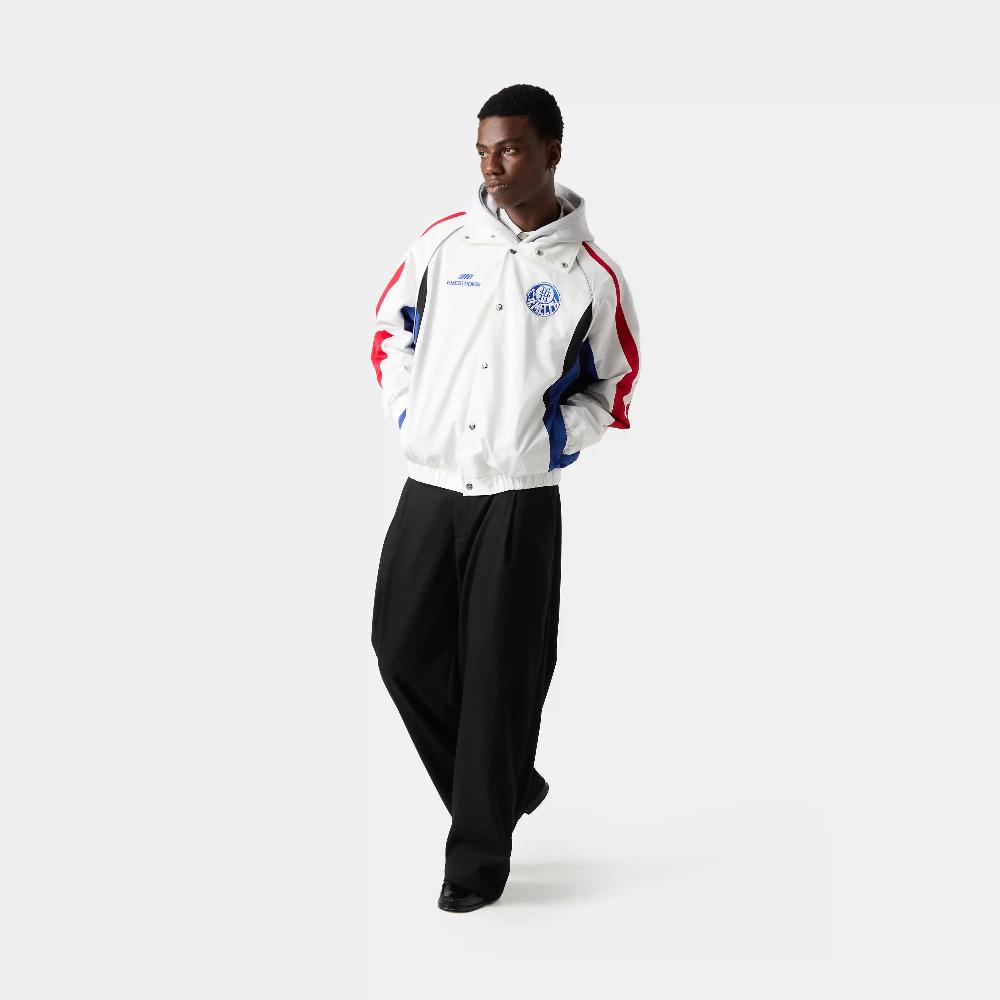 Eme Magnus Kongen Raincoat Últimos 3 días