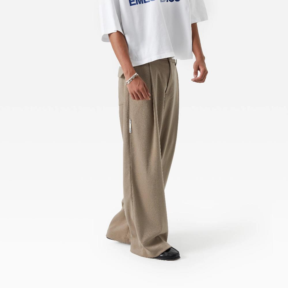 Eme Fellas Tailored Almond Pants Envío internacional gratuito