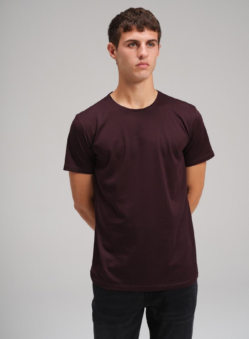 ﻿Etiqueta negra Remera luxury cuello U Promoción trimestral