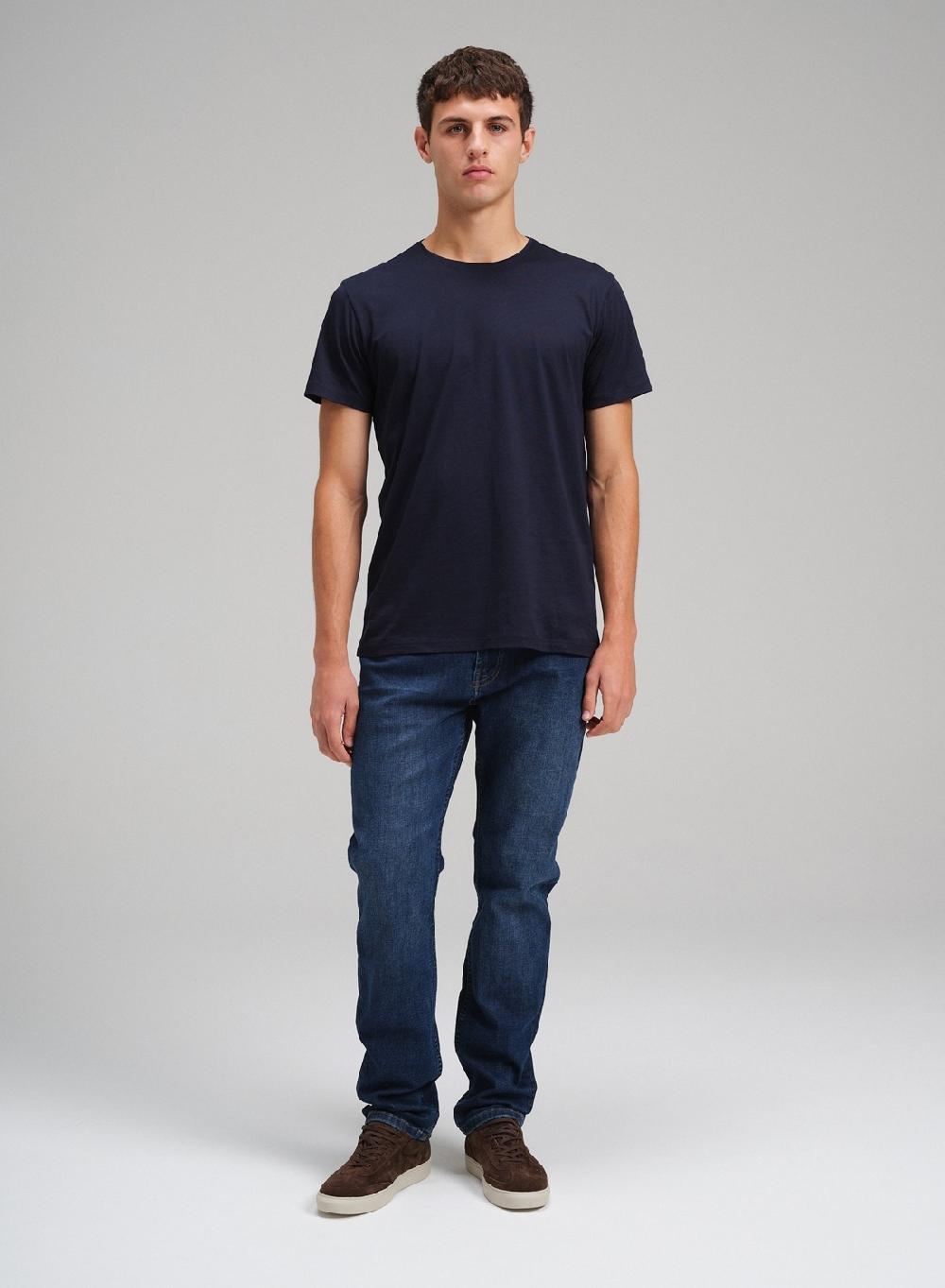 Etiqueta negra Remera luxury cuello U Superdescuento