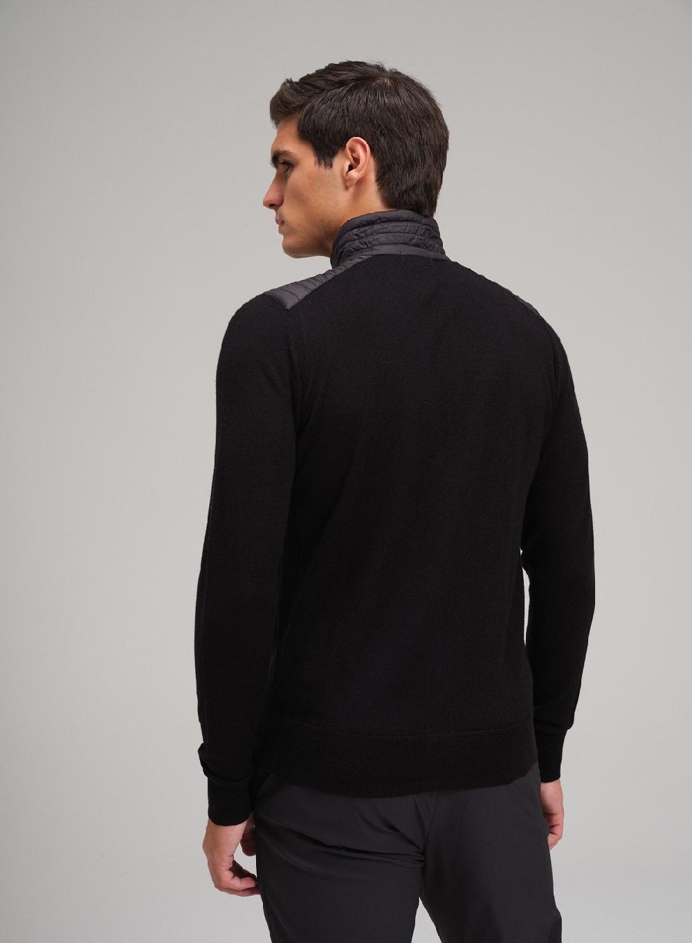 Etiqueta negra Campera con cierre hombreras merino Outlet online