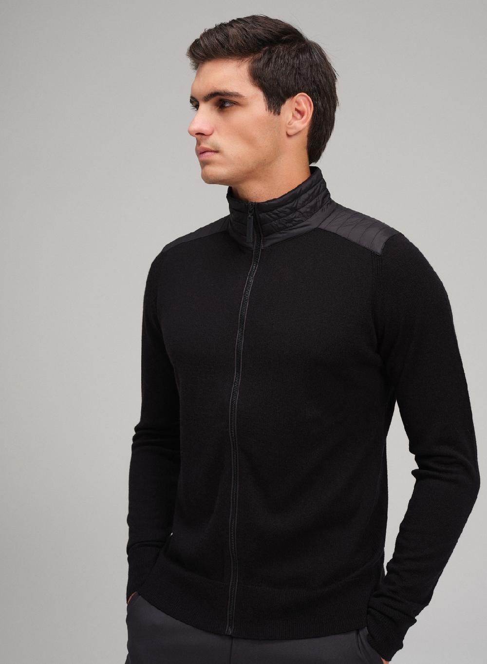 Etiqueta negra Campera con cierre hombreras merino Outlet online