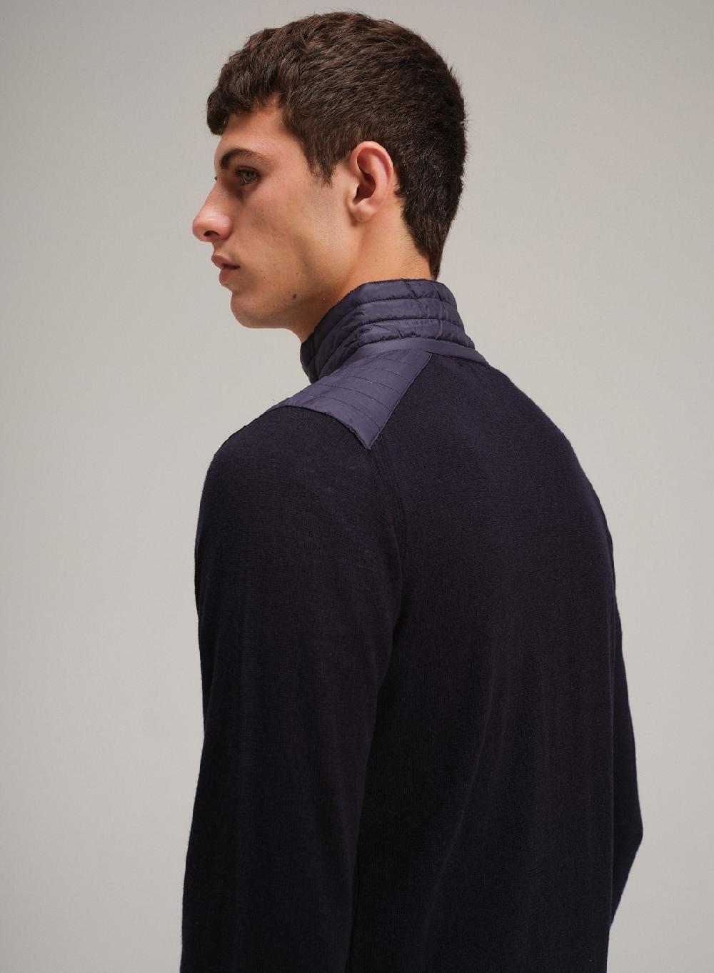 Etiqueta negra Campera con cierre hombreras merino Rebajas