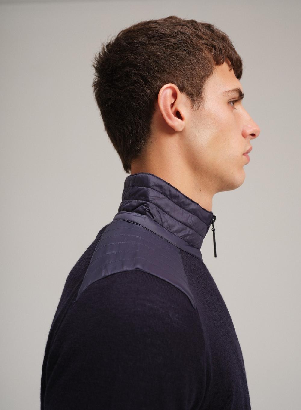 Etiqueta negra Campera con cierre hombreras merino Rebajas