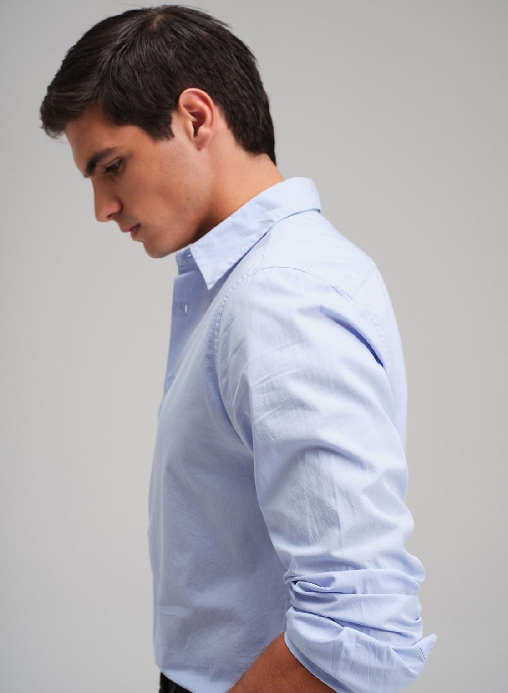 Etiqueta negra Camisa basica poplin pima Liquidación