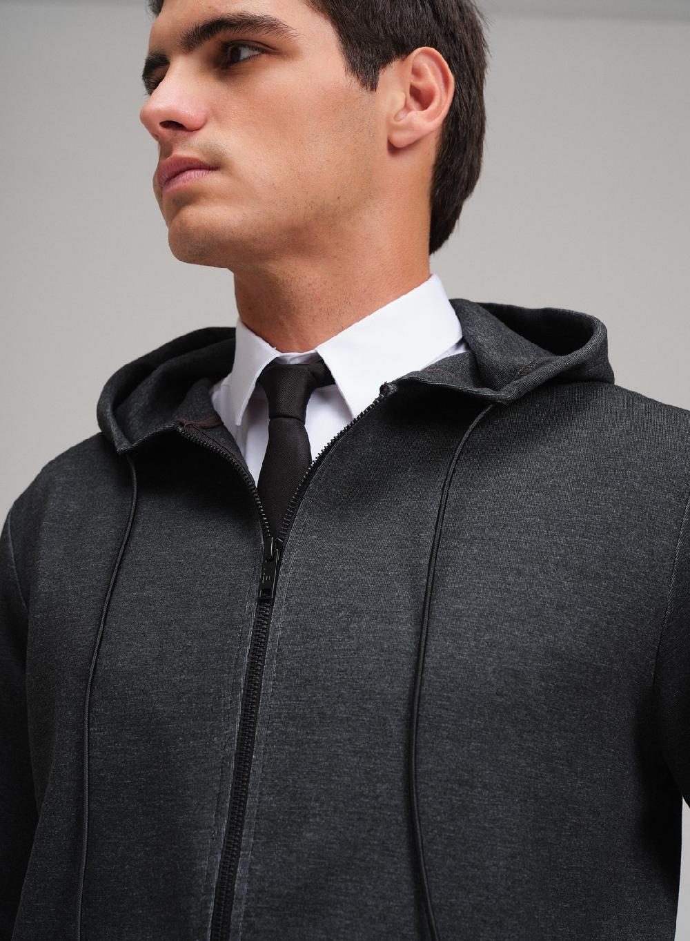 Etiqueta negra Campera hoodie scuba oversize 2025