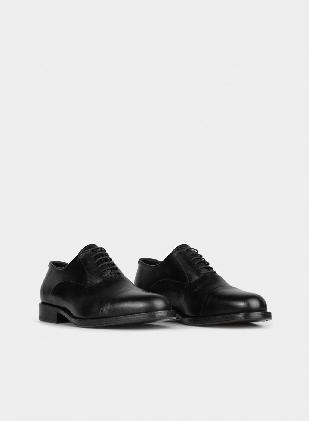 Etiqueta negra Zapato acordonado recorte y puntera Gran oferta
