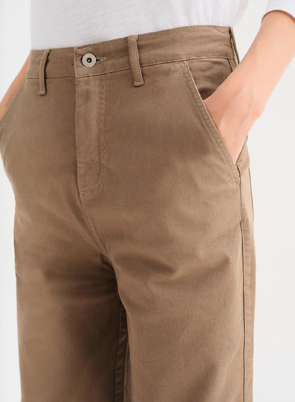 Etiqueta negra Pantalon gabardina color Grandes ahorros