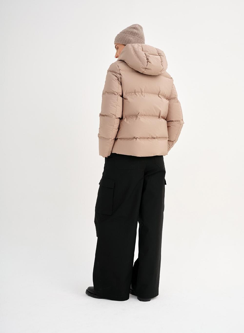 Etiqueta negra Campera corta pluma Ofertas