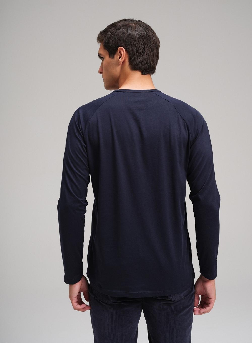 Etiqueta negra Remera raglan cuello U manga larga luxury Rebajas top