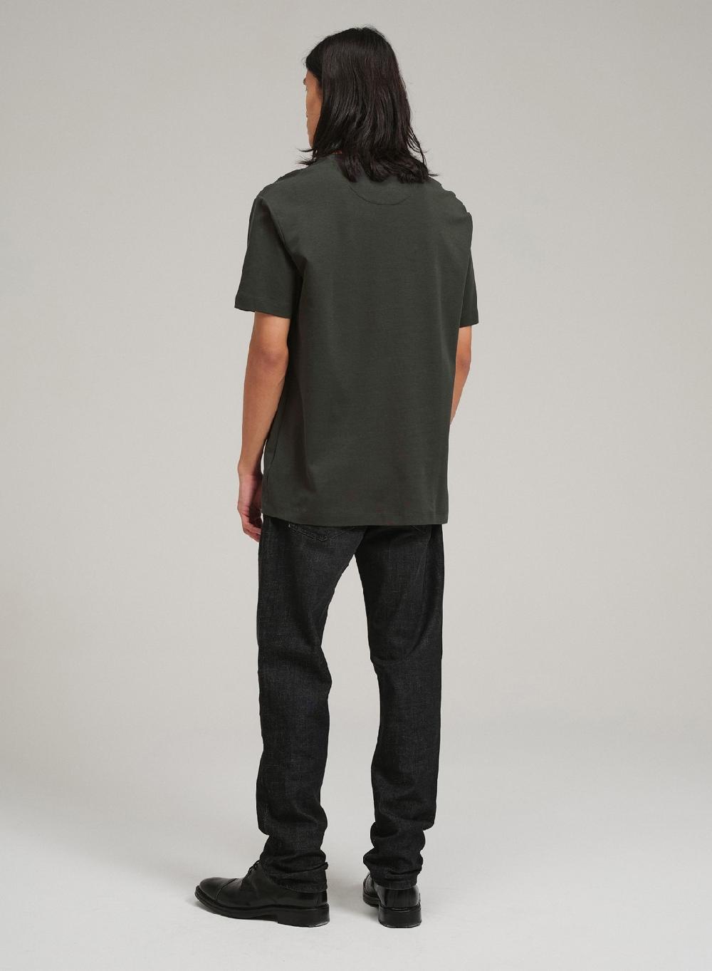 Etiqueta negra Remera cuello redondo boxy luxury touch Últimos 3 días