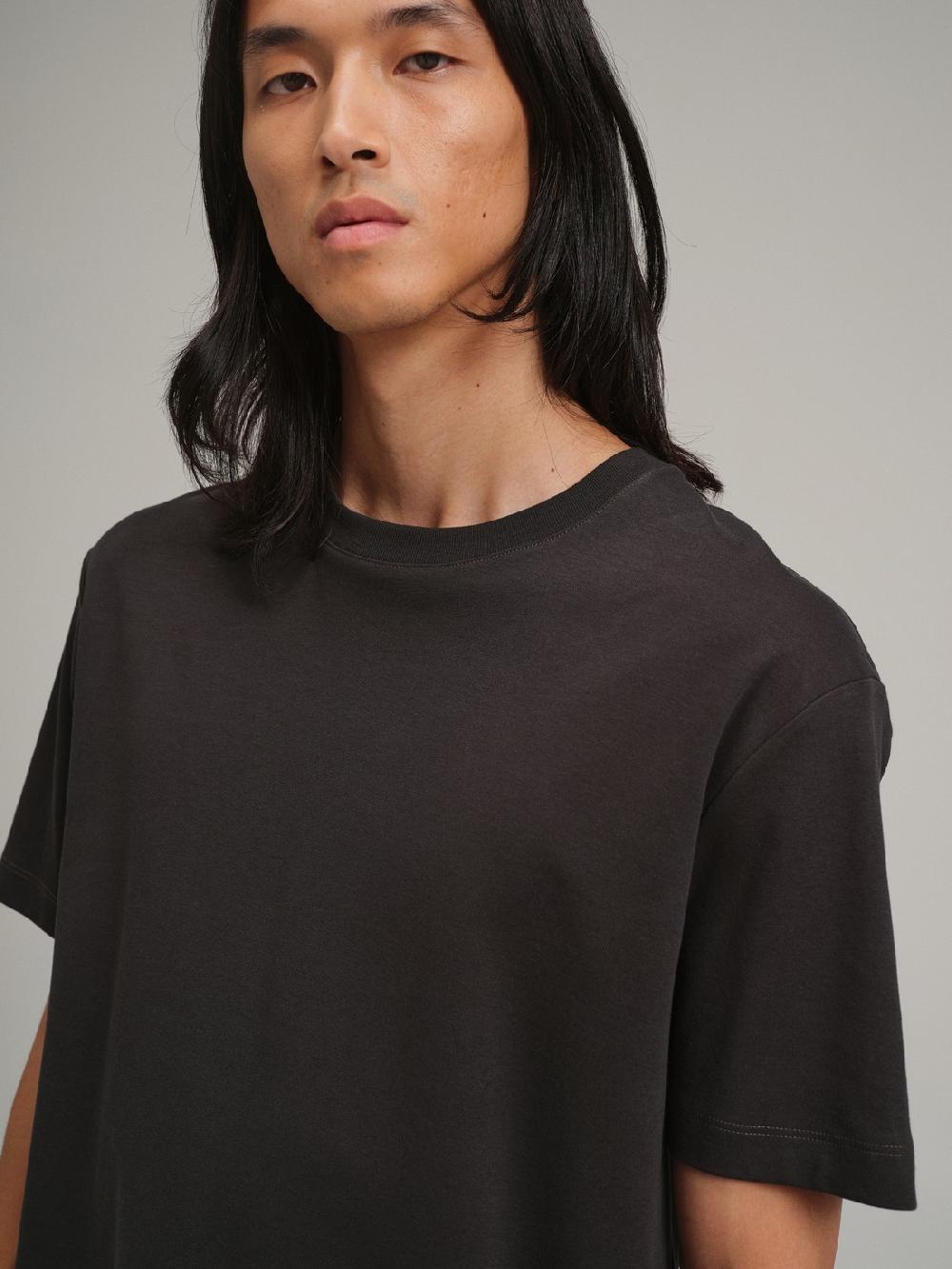 Etiqueta negra Remera cuello redondo boxy luxury touch Últimos 2 días
