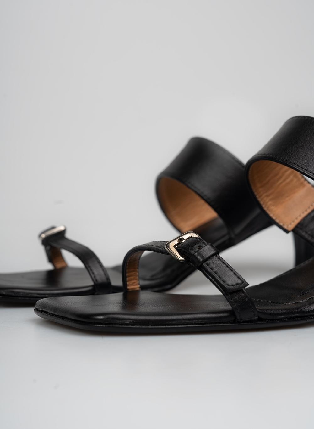 Etiqueta negra Sandalia Tiras Outlet