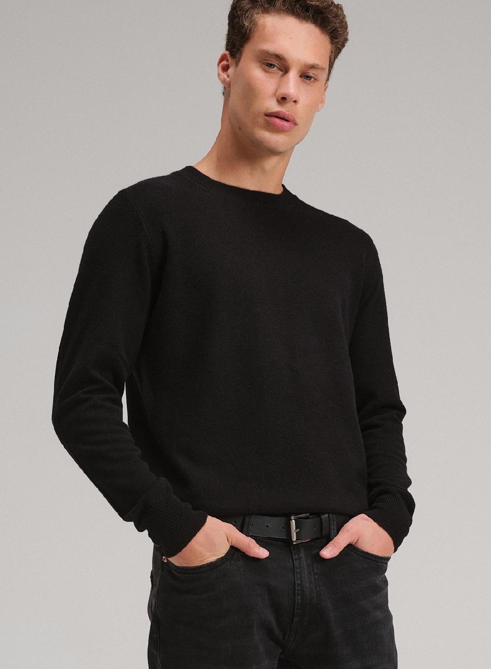 Etiqueta negra PREVENTA - Sweater cuello U cashmere Solo queda un día