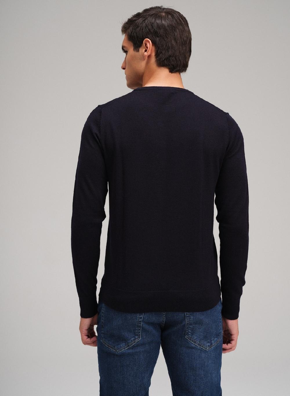 Etiqueta negra Sweater cuello U merino Ofertas de temporada