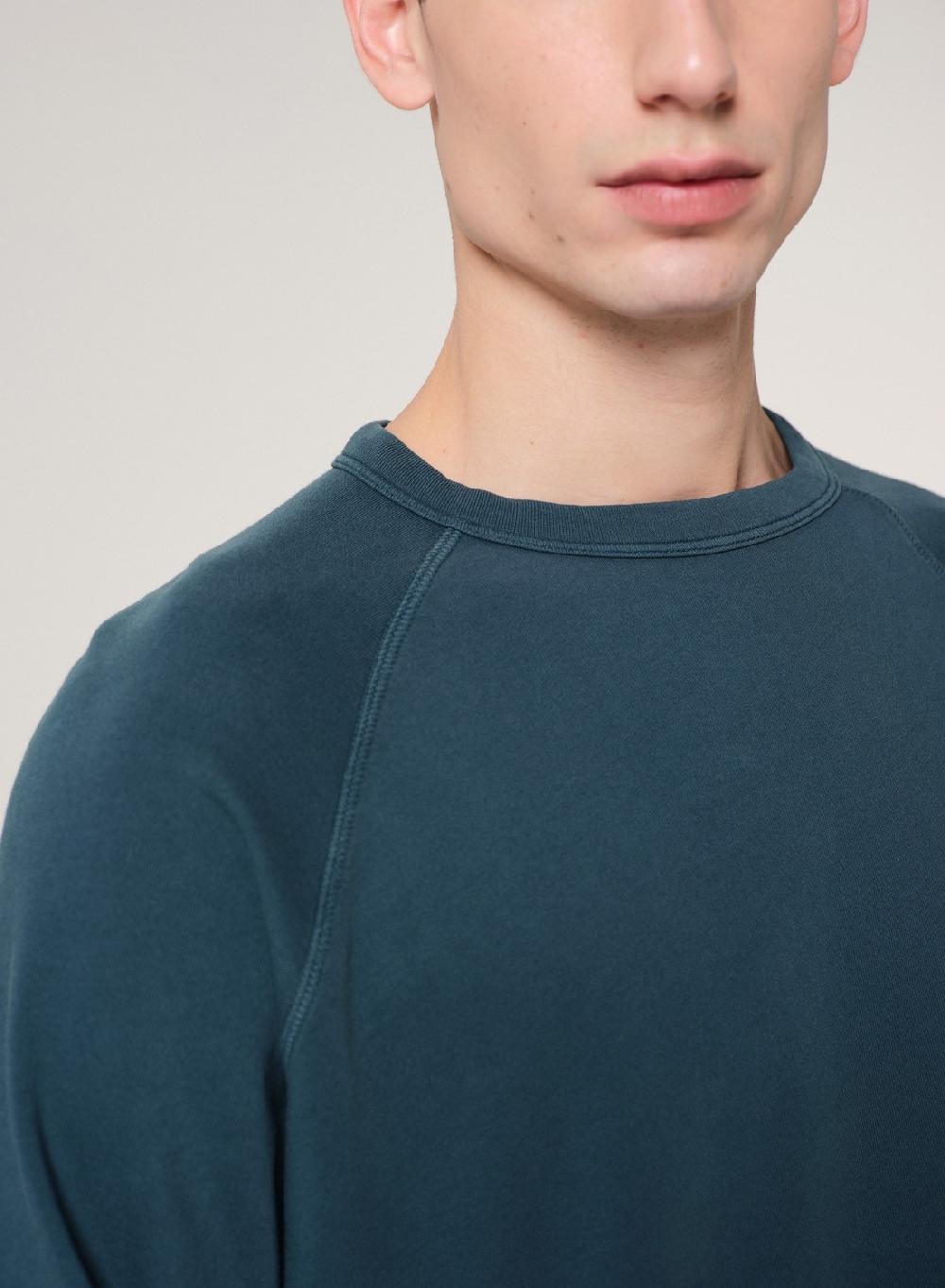 Etiqueta negra Buzo cuello U french terry liviano Rebajas online