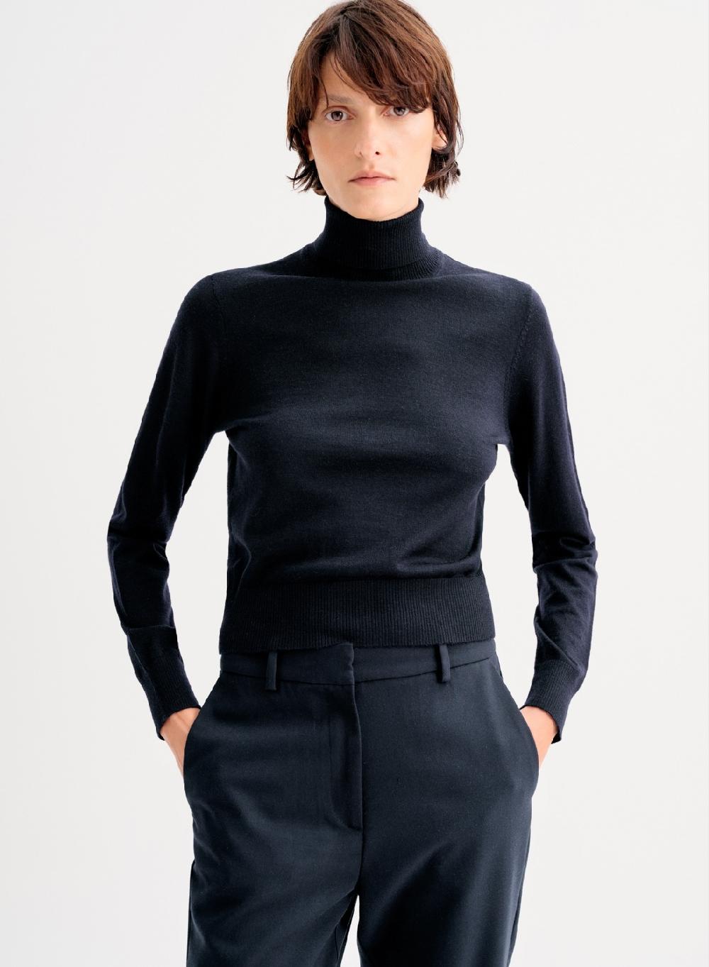 Etiqueta negra Polera clasica merino Precio ultrabajo