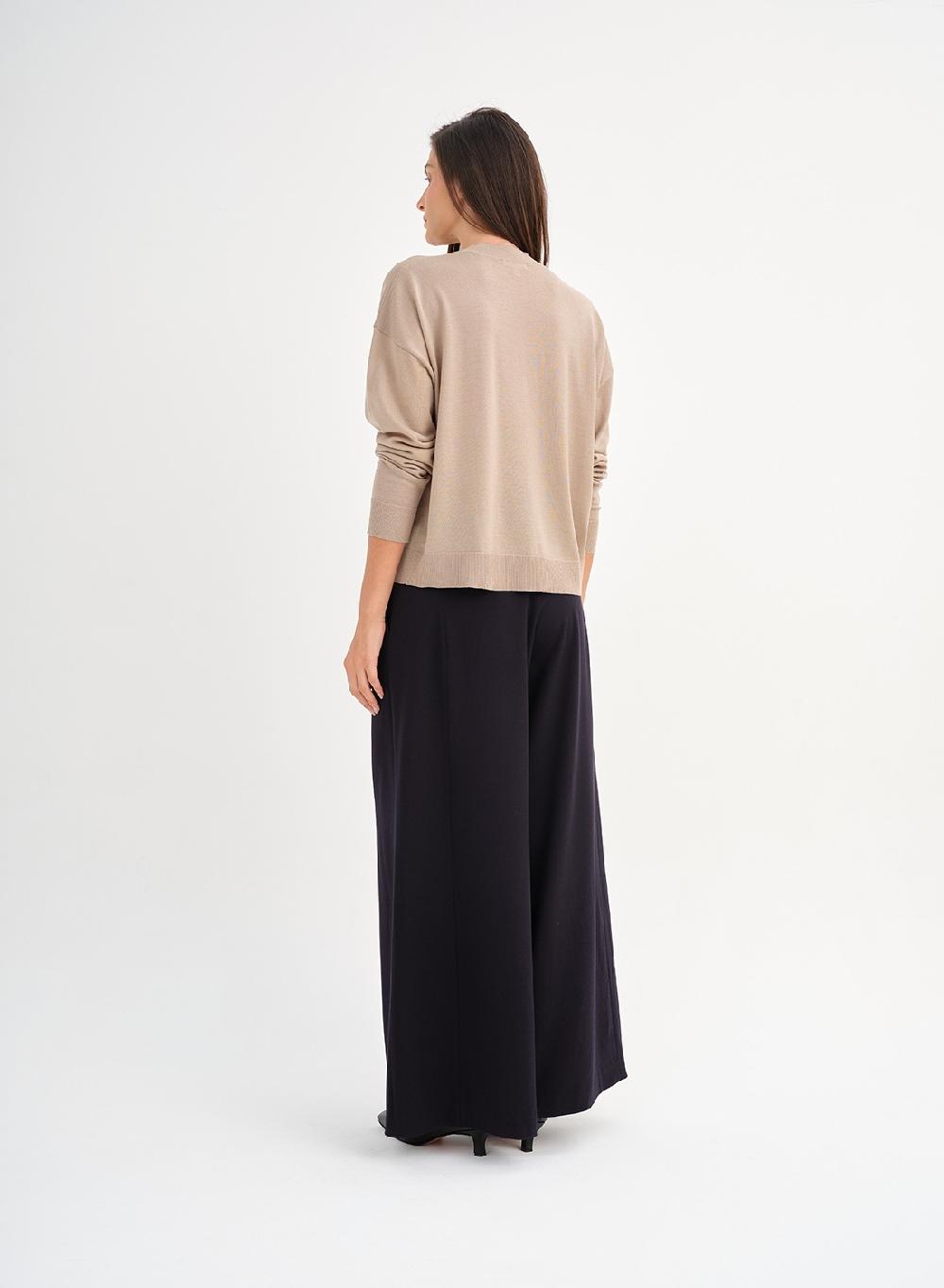 Etiqueta negra Sweater amplio merino 2025