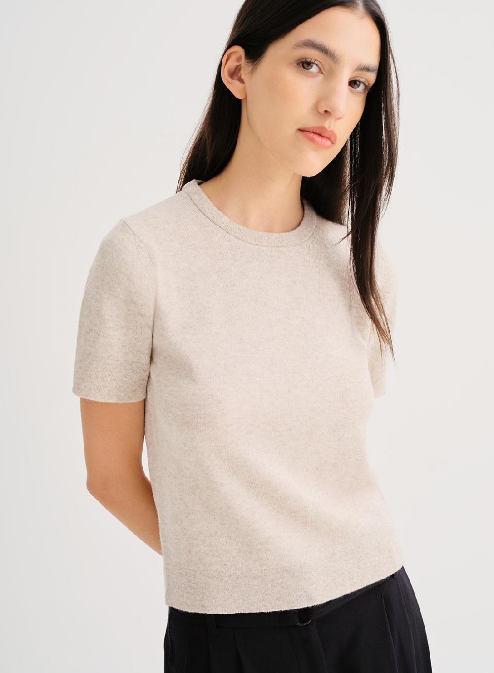Etiqueta negra Remera tejida lana cashmere En oferta