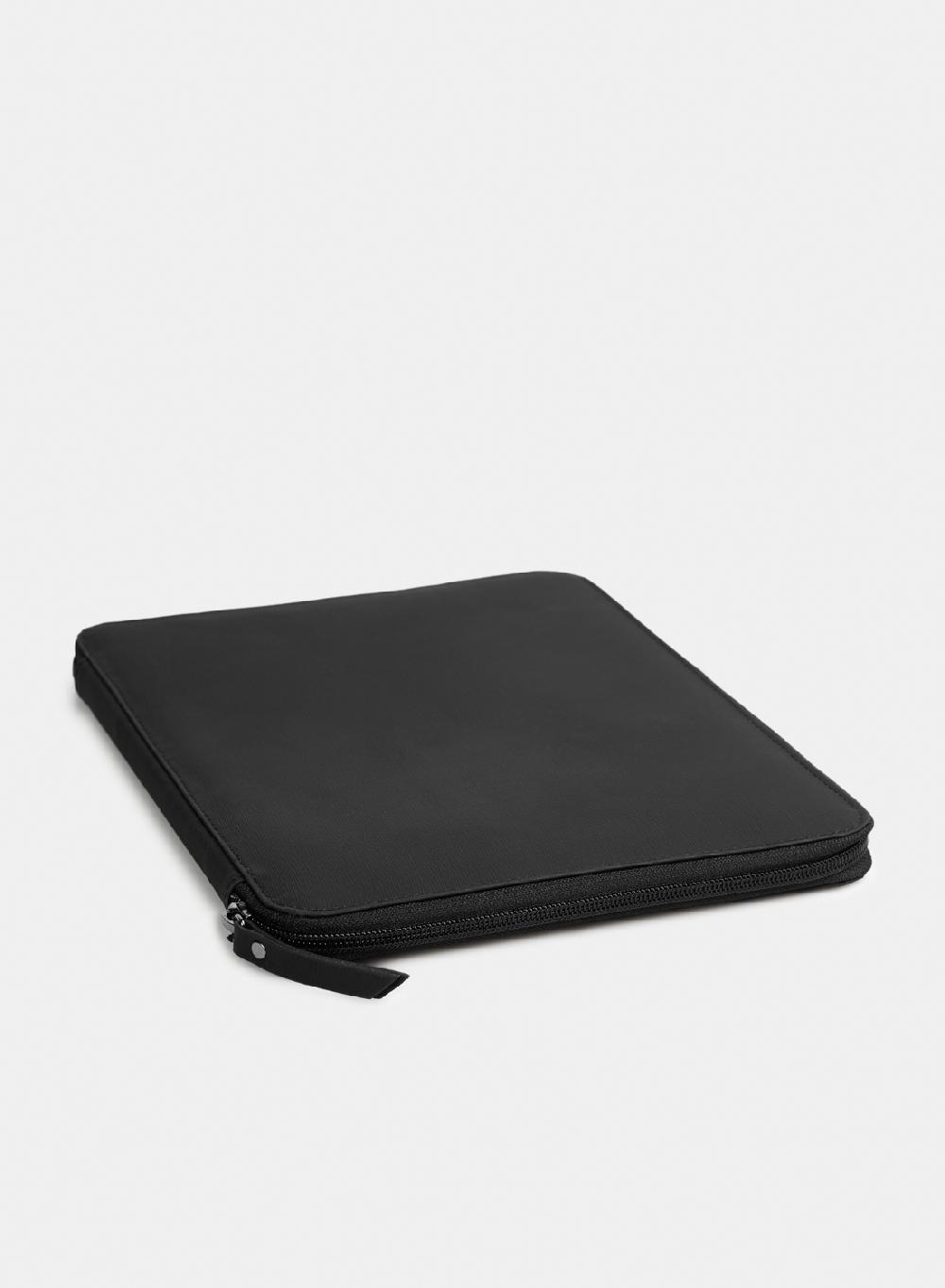 Etiqueta negra Porta Ipad safiano 2025