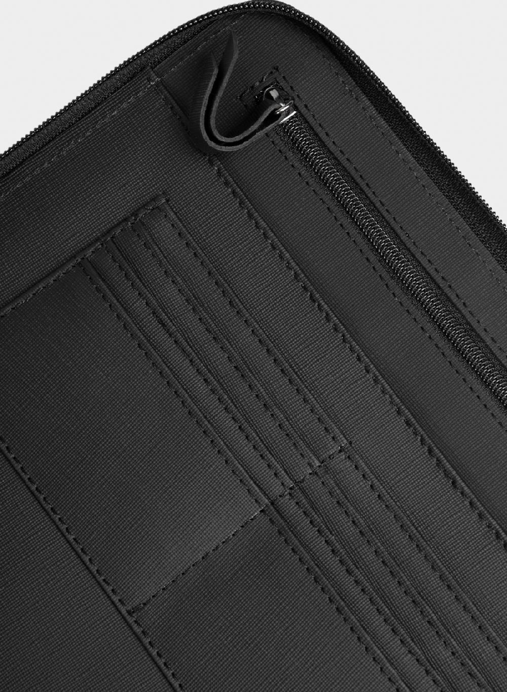 Etiqueta negra Porta Ipad safiano 2025