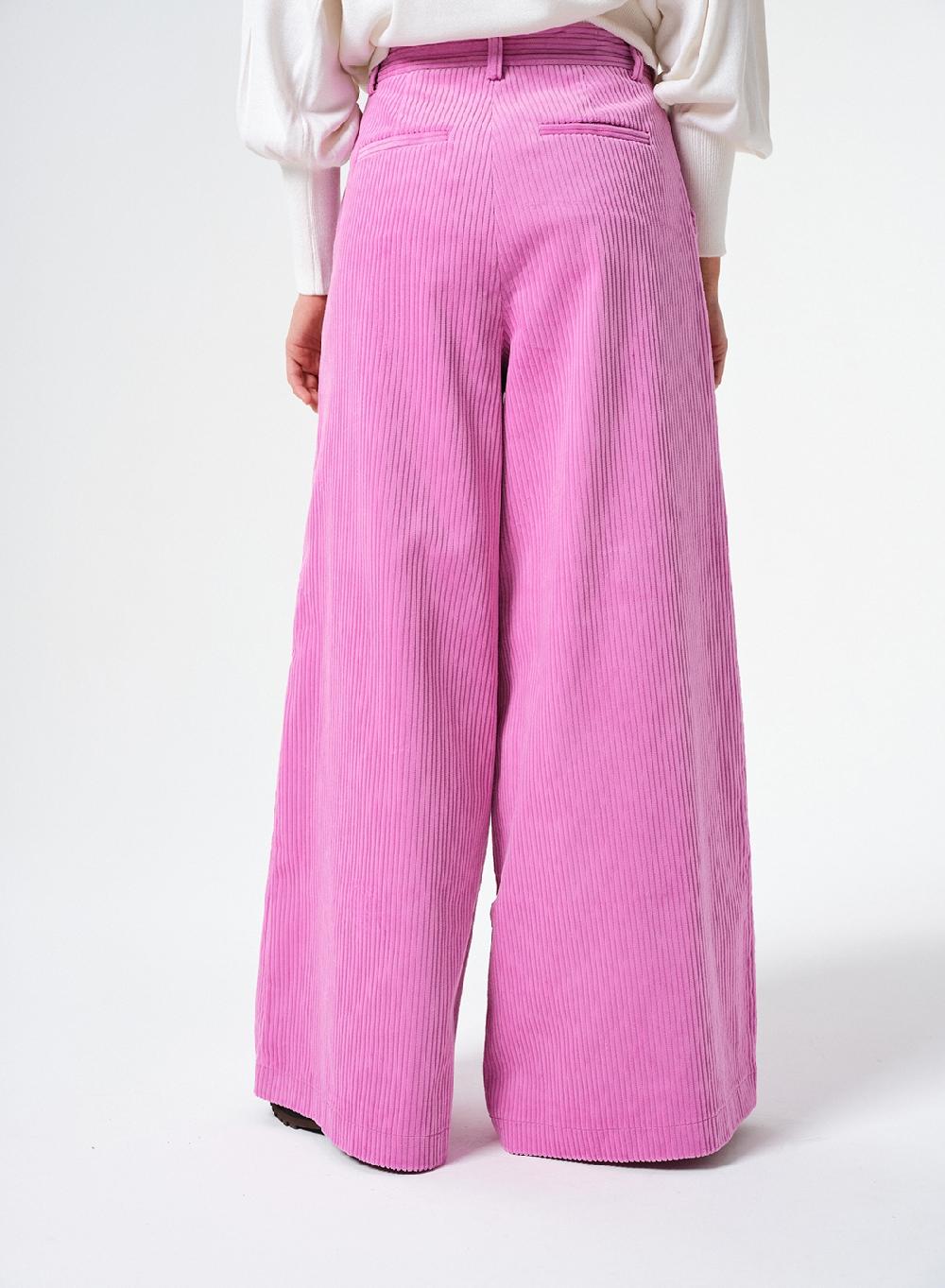 Etiqueta negra Pantalon ancho corderoy Oferta especial