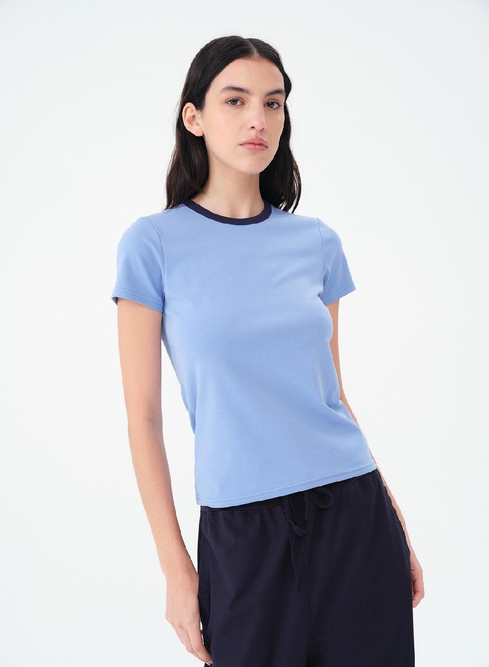 Etiqueta negra Remera rib combinada Envío internacional gratuito