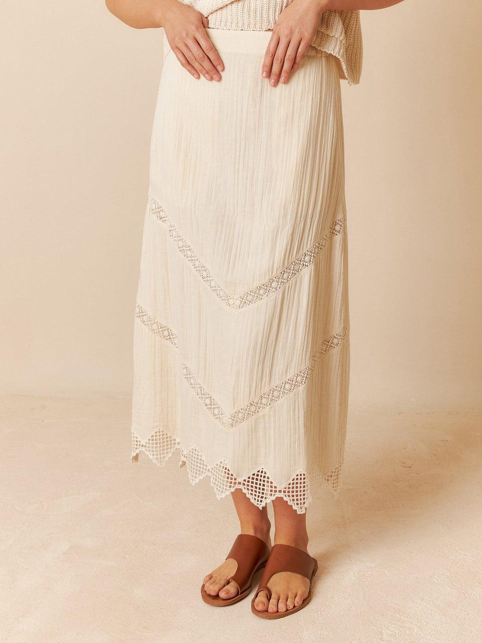 Indi & cold FALDA DOBLE GASA Oferta exclusiva