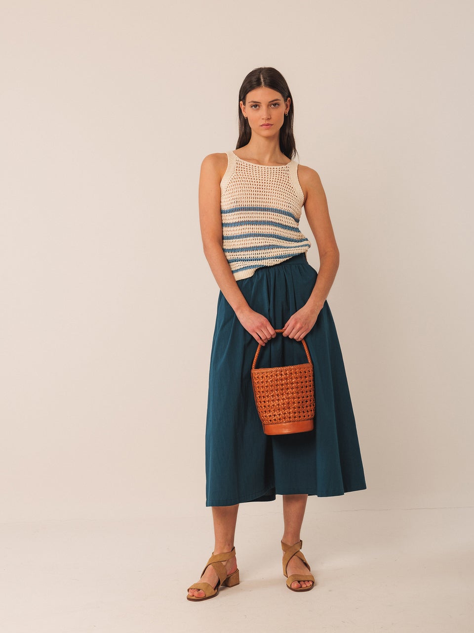 Indi & cold BOLSO BUCKET NUDO Descuento
