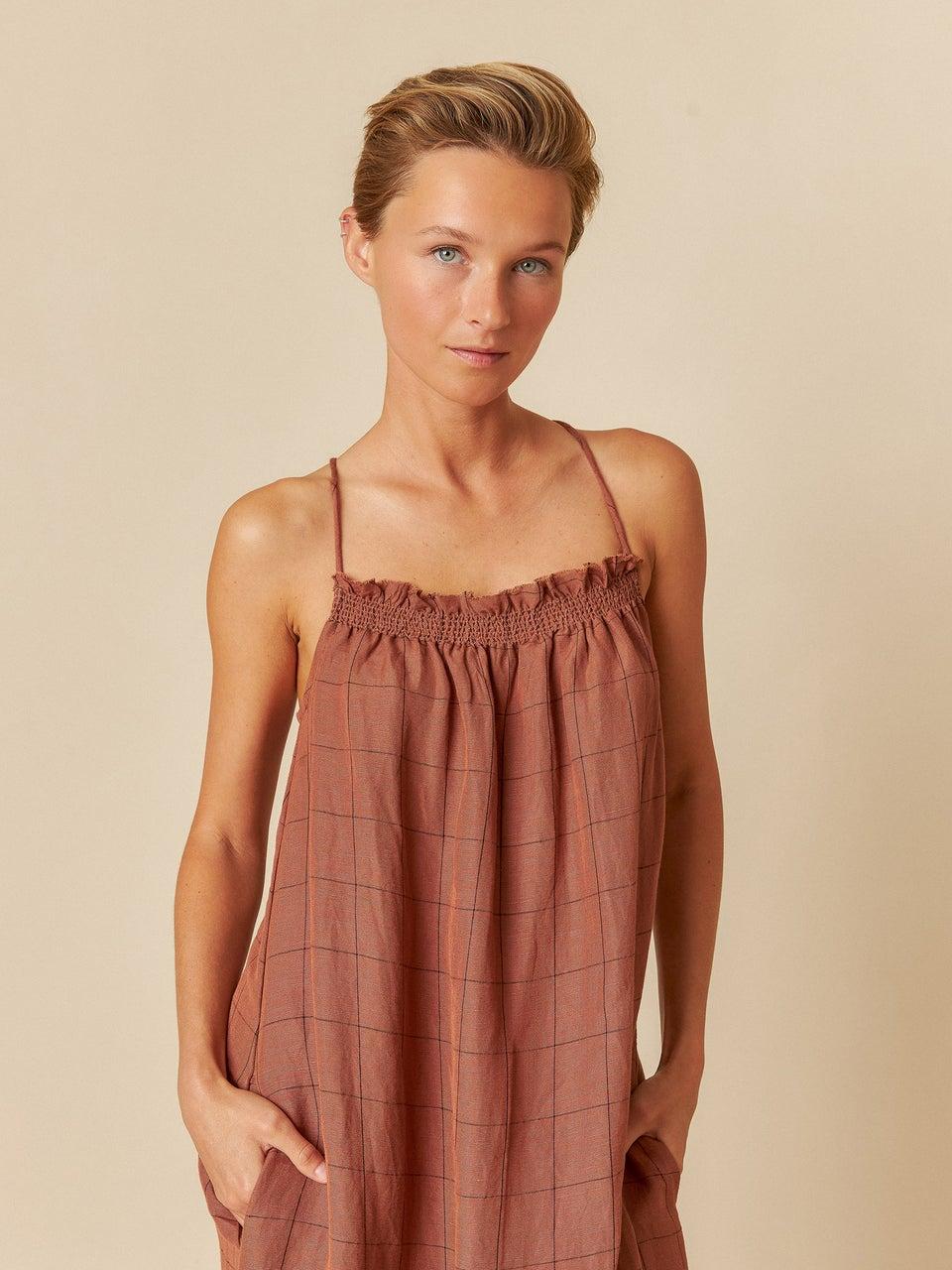 Indi & cold VESTIDO MIDI TIRANTE Limitado a 3 días