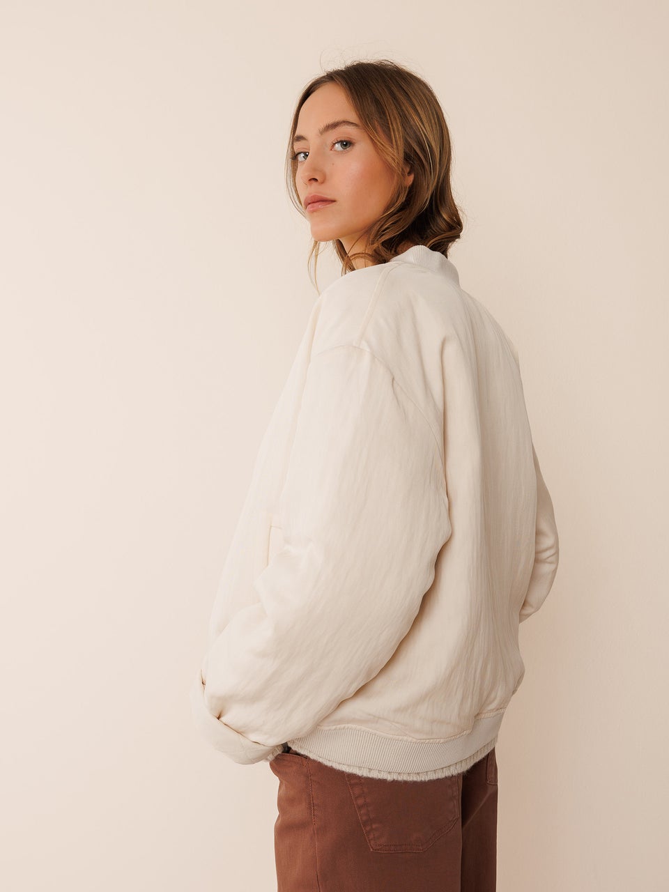 Indi & cold CHAQUETA BOMBER SATINADA 2025