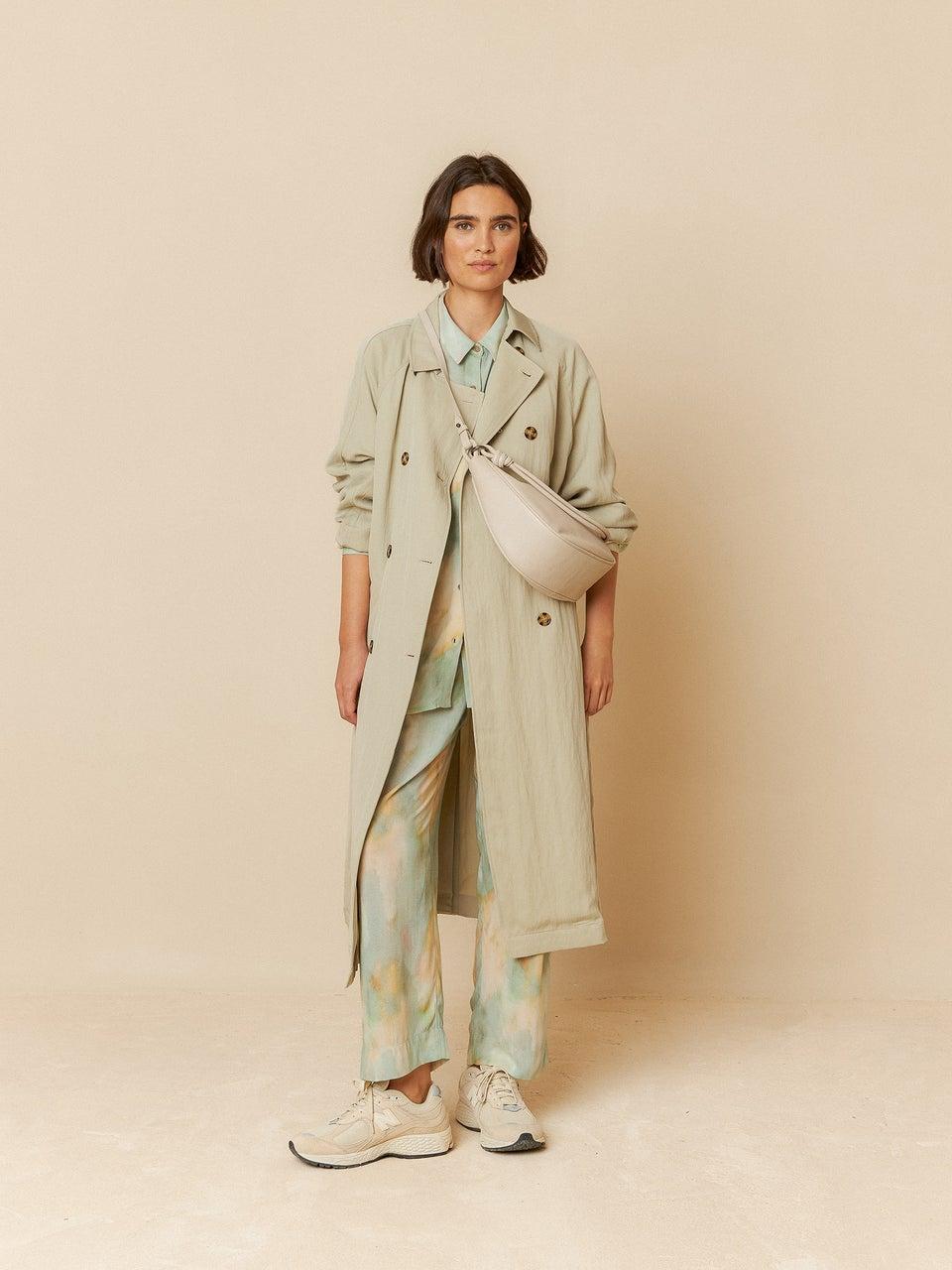 Indi & cold TRENCH FLUÍDO SATINADO Último día