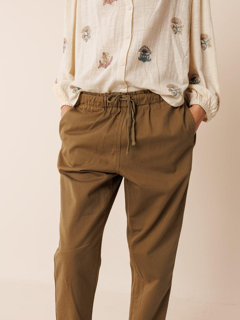 Indi & cold PANTALÓN CLASIC JOGGER 2025