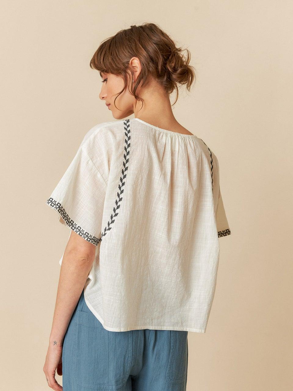 Indi & cold CAMISA TRAPECIO BORDADA Liquidación