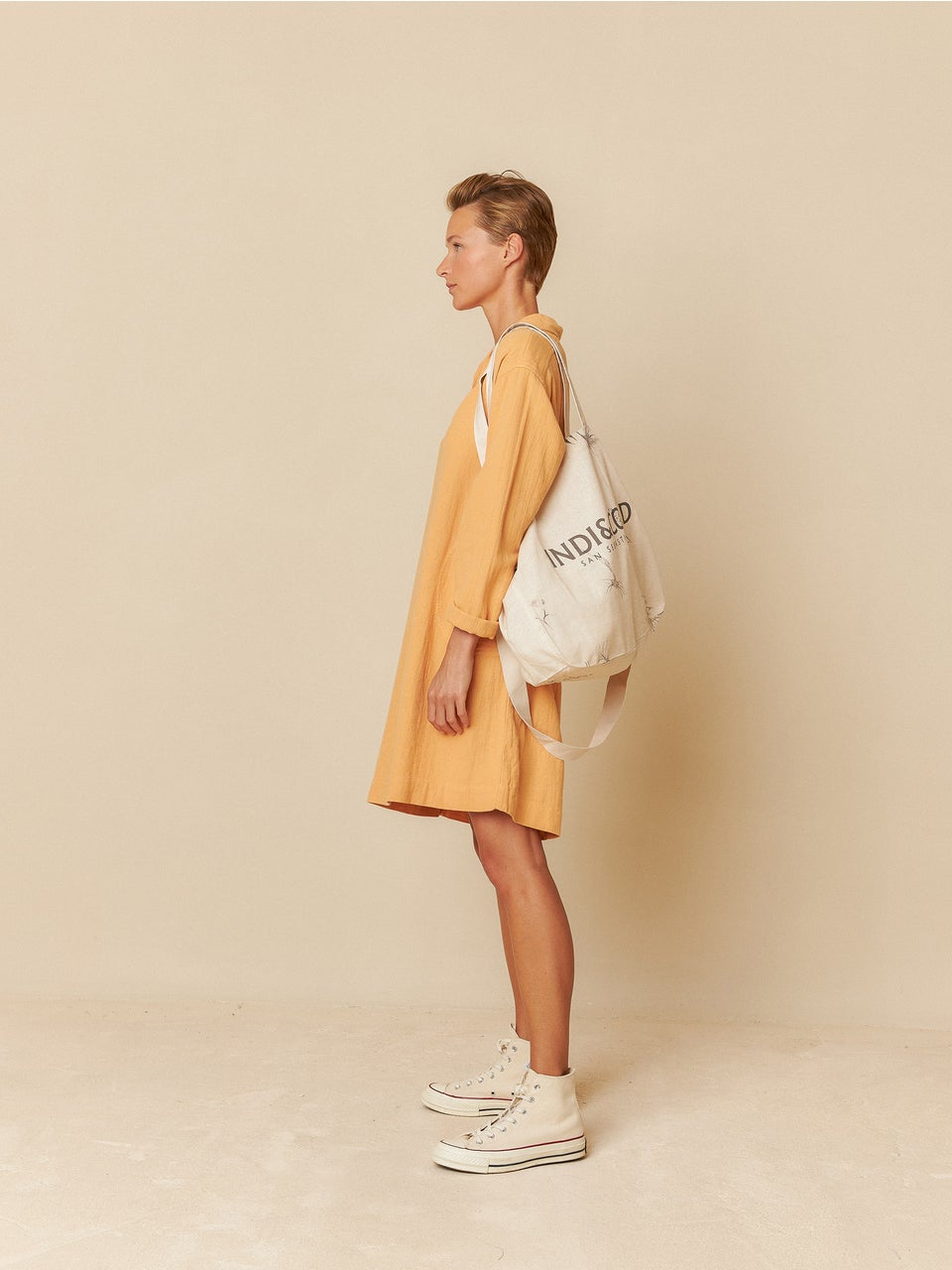 Indi & cold BOLSO SHOPPER FLOR 2025