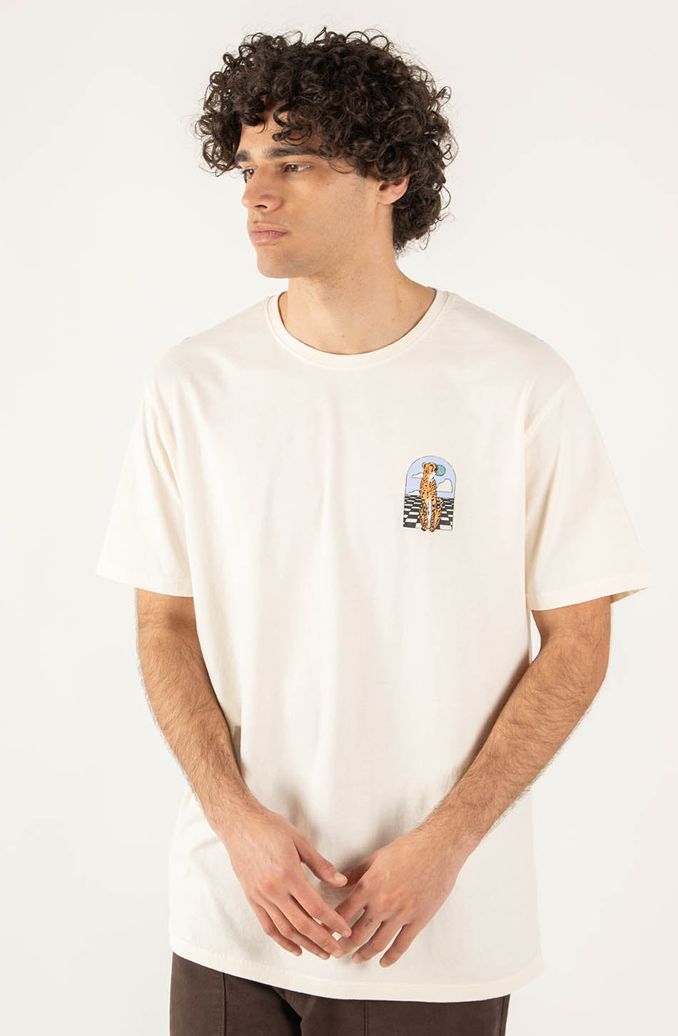 kaotiko Camiseta Washed Fearless Dreamer Ivory Ahorra y exporta