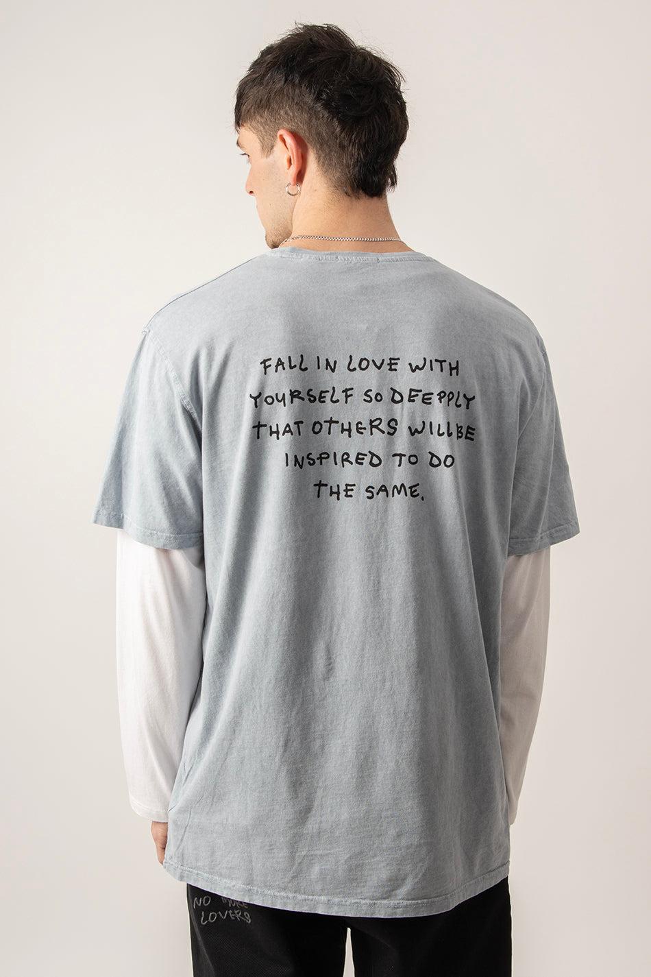 kaotiko Camiseta Washed Boy Urban Threesome Steel Devoluciones gratuitas