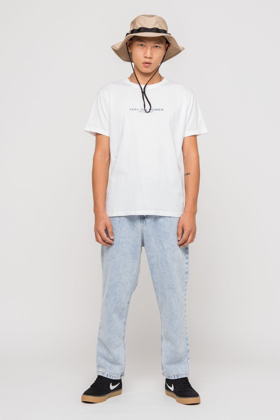kaotiko Pantalón Regular Cropped Tienda de fábrica