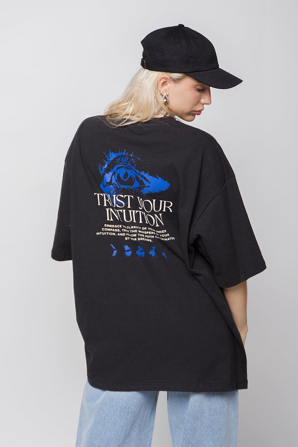 kaotiko Camiseta Eye Trust Your Intuition Black Liquidación