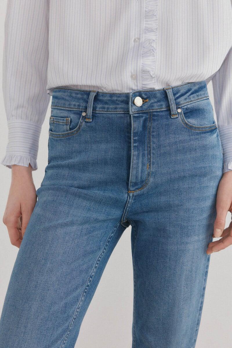 pedro del hierro Jeans push up flare Precio de fábrica