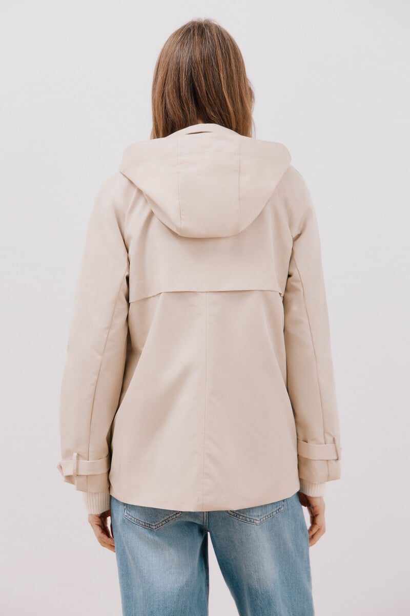 pedro del hierro Gabardina corta con vuelo Oferta especial
