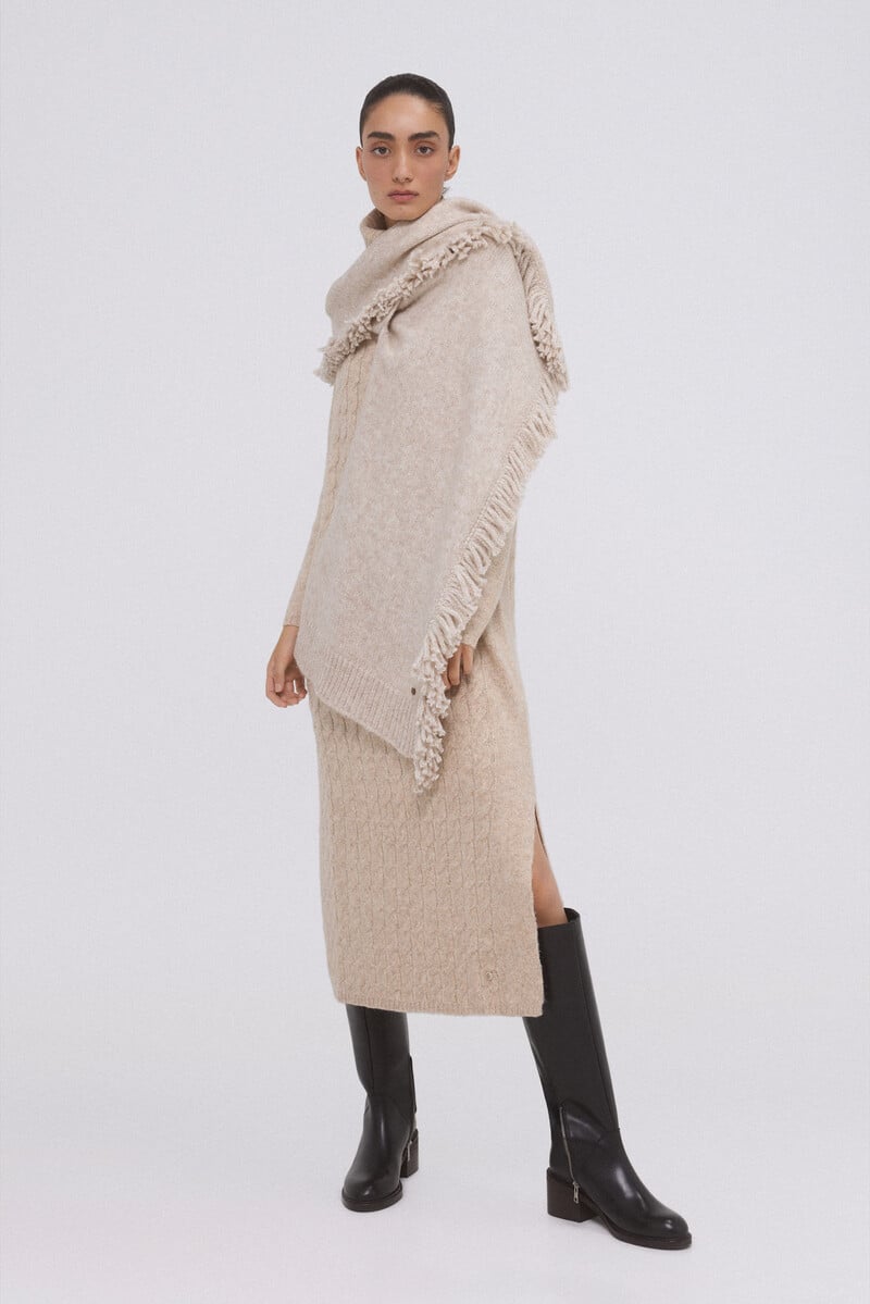 pedro del hierro Poncho de punto marrón con flecos Devoluciones gratuitas