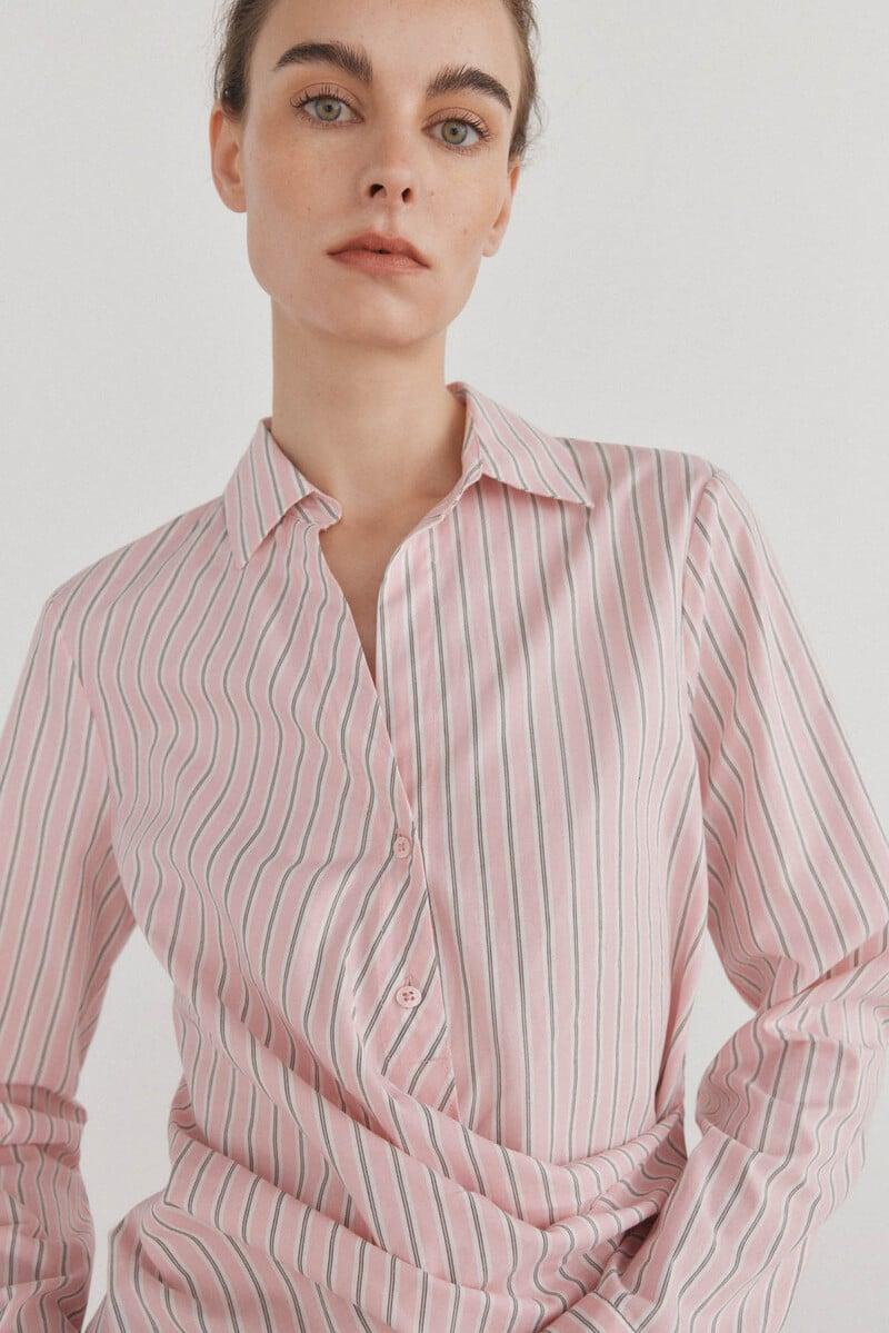 pedro del hierro Camisa de cuello solapa con escote pico COMPRAR AHORA