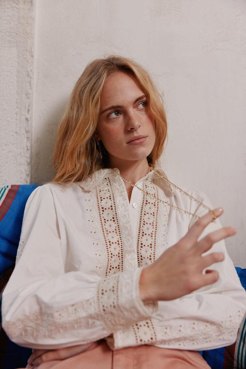 pedro del hierro Candelaria. Camisa bordada En oferta
