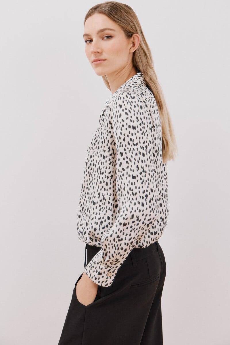 pedro del hierro Blusa satinada manga larga En oferta
