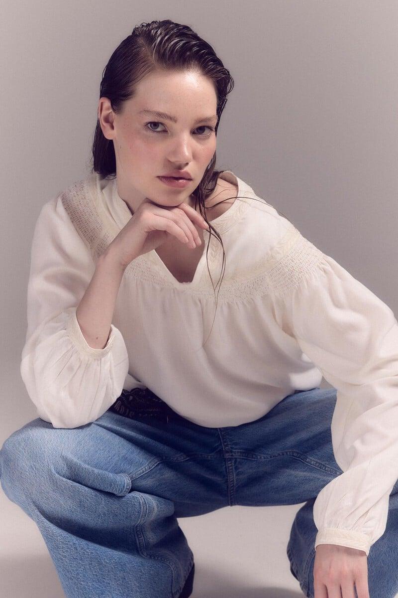 pedro del hierro Blusa blanca bordada Último día