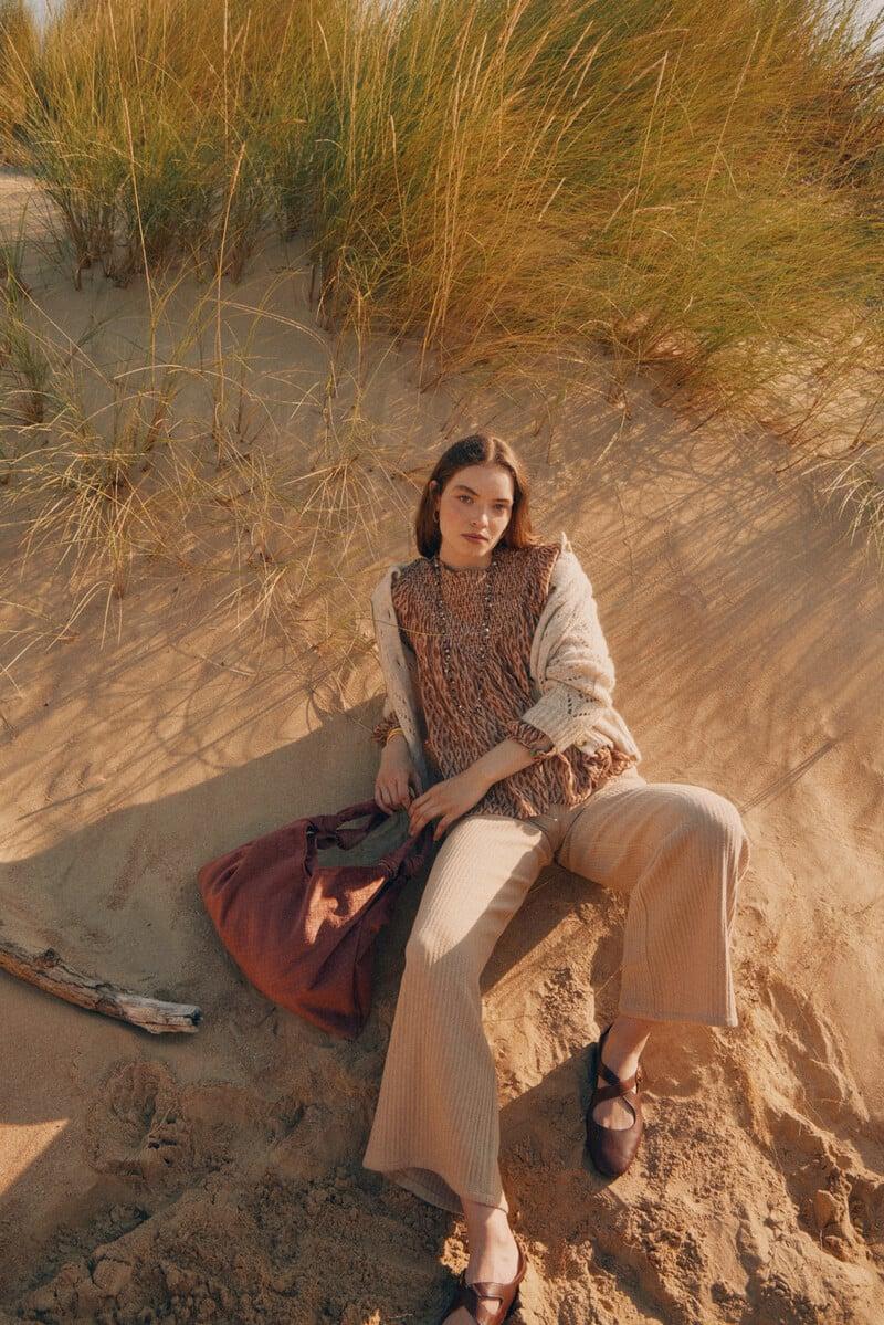 pedro del hierro Petra. Pantalón amplio de espiga Ahorra y exporta