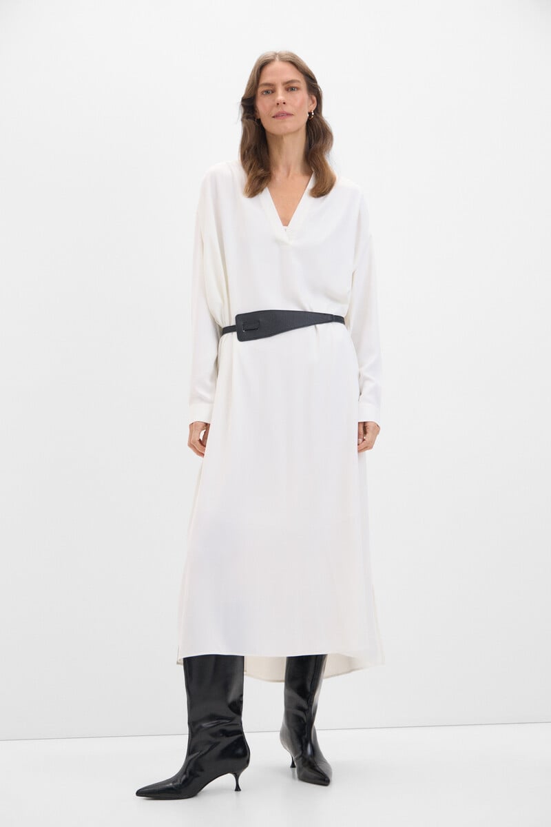 pedro del hierro Vestido negro cinturón Últimos 3 días
